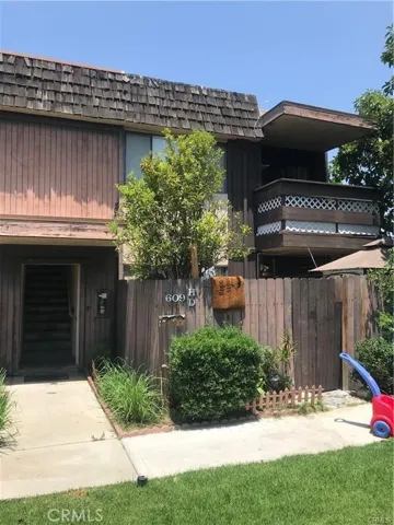 609 S Newhope Street Unit 33, Santa Ana, California 92704