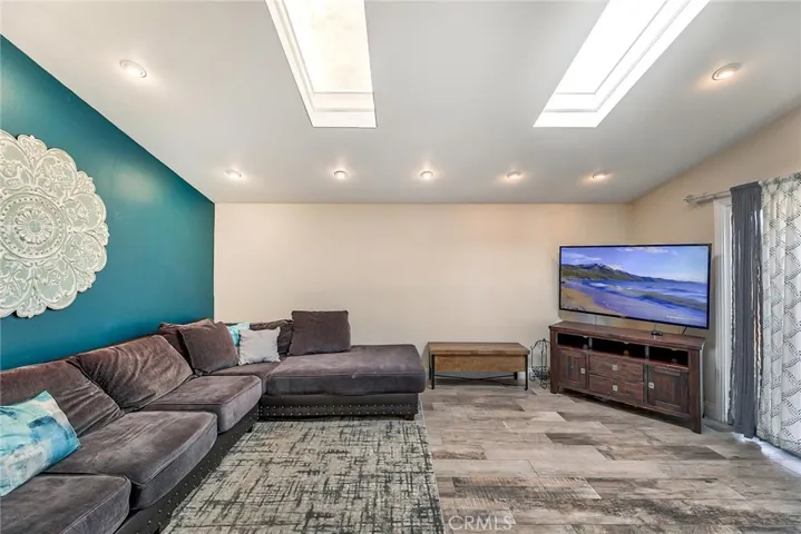18655 Bainbury Street, Canyon Country, California 91351