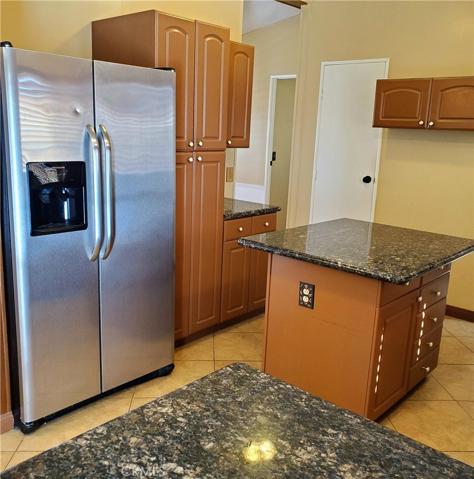 21621 Sandia Road Unit 9, Apple Valley, California 92308