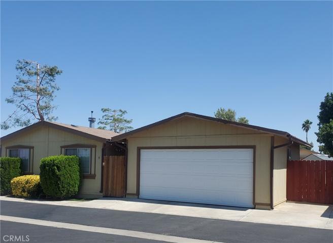 21621 Sandia Road Unit 9, Apple Valley, California 92308