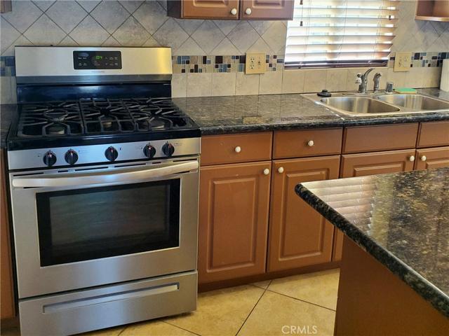 21621 Sandia Road Unit 9, Apple Valley, California 92308