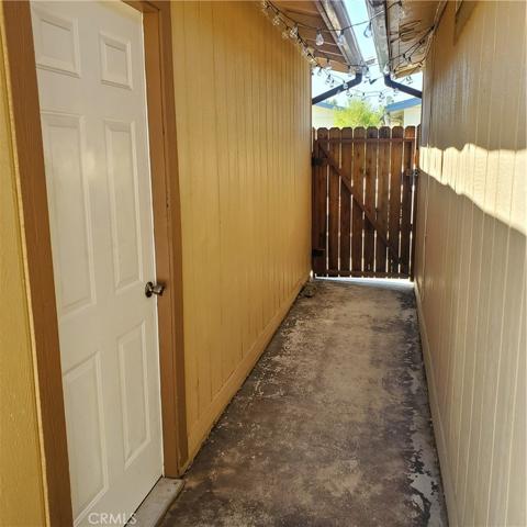 21621 Sandia Road Unit 9, Apple Valley, California 92308