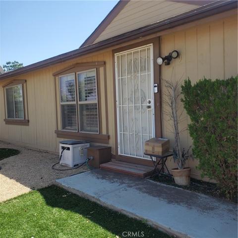 21621 Sandia Road Unit 9, Apple Valley, California 92308