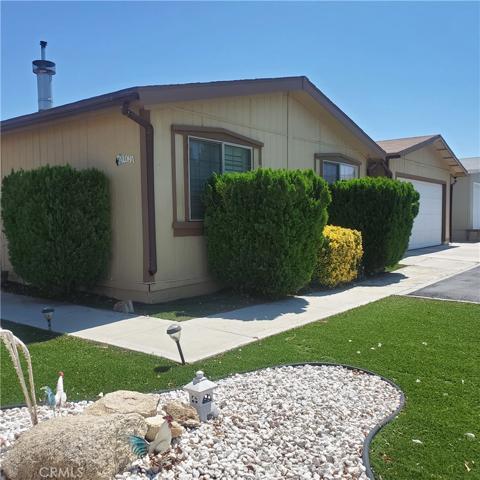 21621 Sandia Road Unit 9, Apple Valley, California 92308