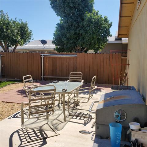 21621 Sandia Road Unit 9, Apple Valley, California 92308