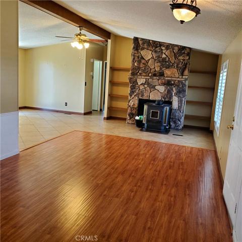 21621 Sandia Road Unit 9, Apple Valley, California 92308