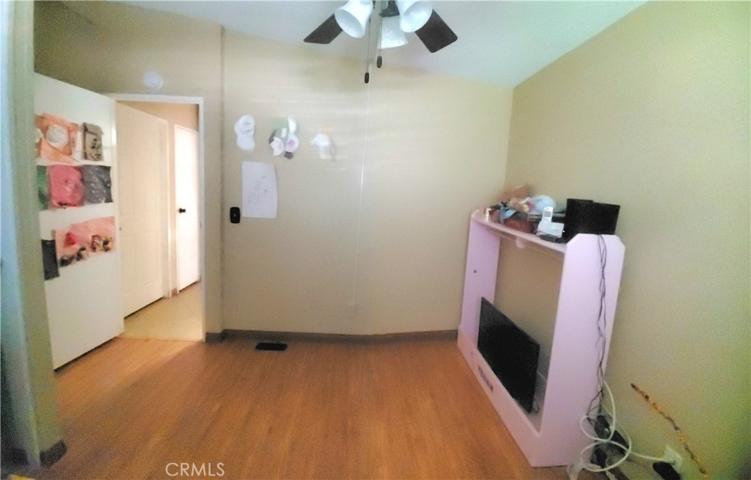 21621 Sandia Road Unit 9, Apple Valley, California 92308