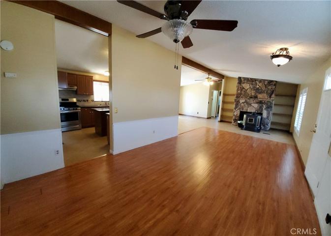 21621 Sandia Road Unit 9, Apple Valley, California 92308