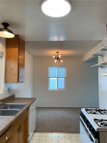 unit B, dining area, when it was vacant