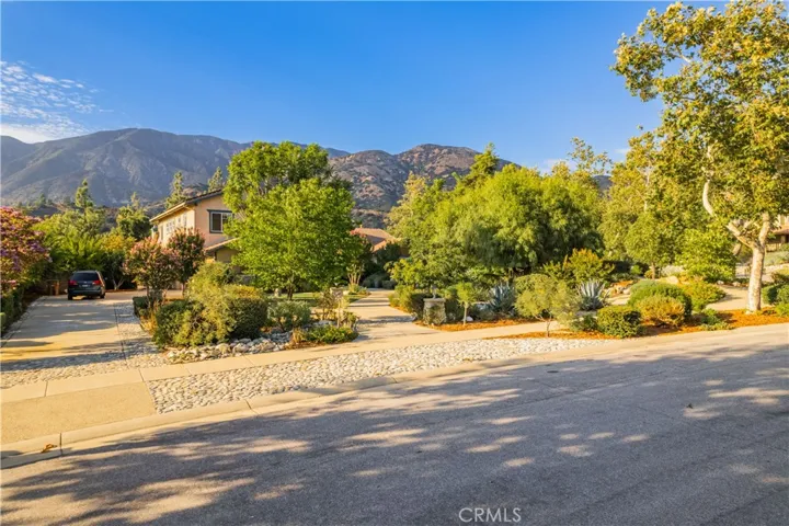 1147 Cooke Avenue, Claremont, California 91711