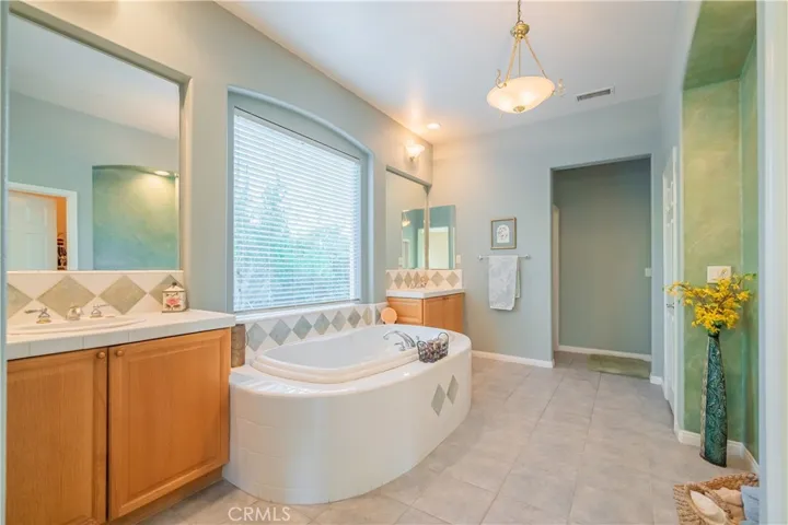1147 Cooke Avenue, Claremont, California 91711