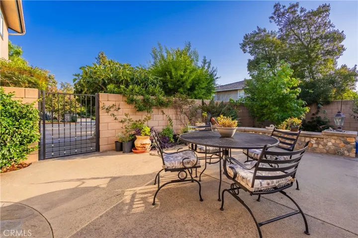 1147 Cooke Avenue, Claremont, California 91711