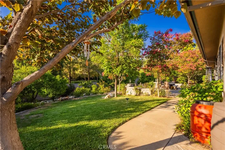 1147 Cooke Avenue, Claremont, California 91711