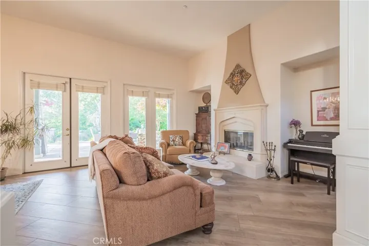 1147 Cooke Avenue, Claremont, California 91711