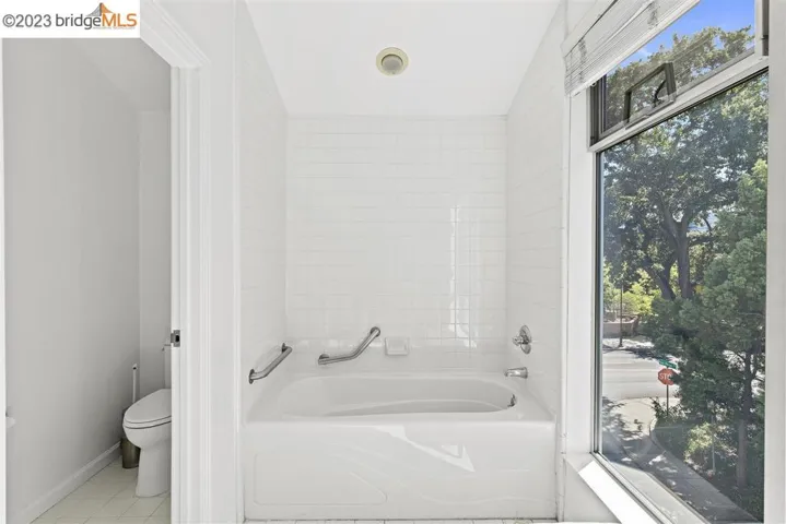 4 Iron Horse Ln, Walnut Creek, California 94597