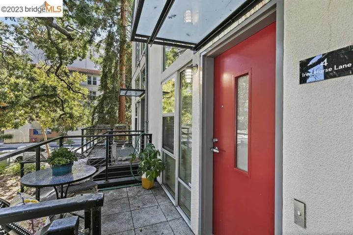 4 Iron Horse Ln, Walnut Creek, California 94597