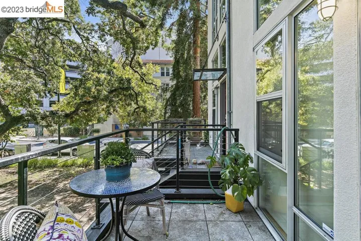 4 Iron Horse Ln, Walnut Creek, California 94597