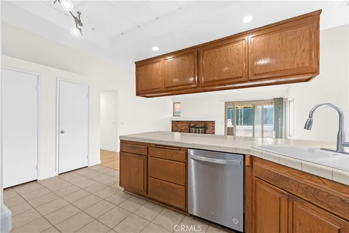 1853 Powell Drive, Ventura, California 93004