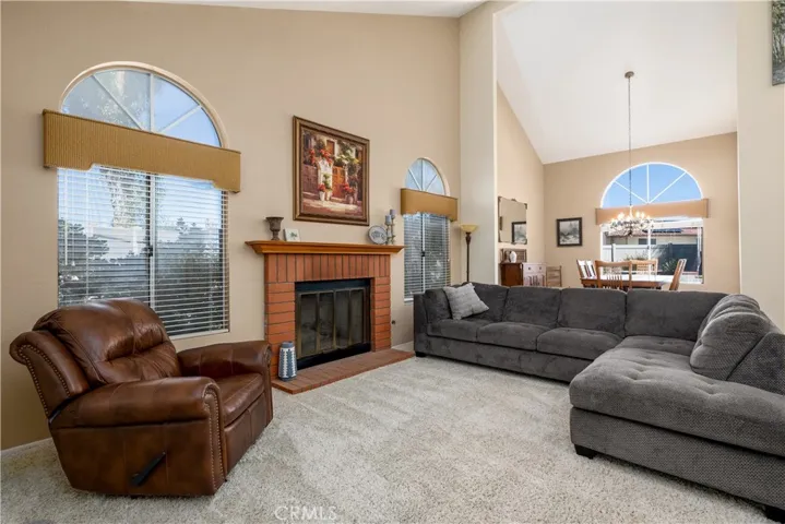 42022 Crest Drive, Hemet, California 92544