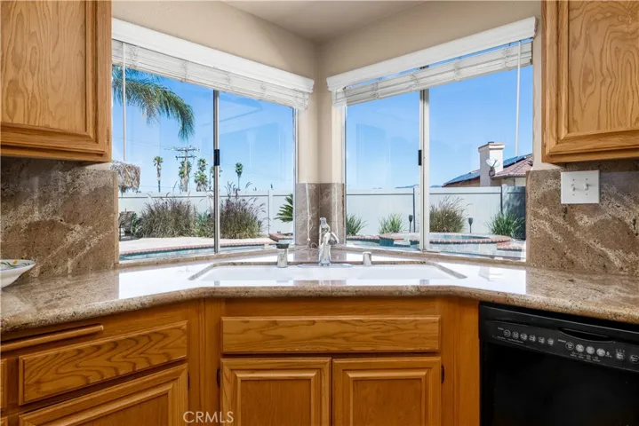 42022 Crest Drive, Hemet, California 92544