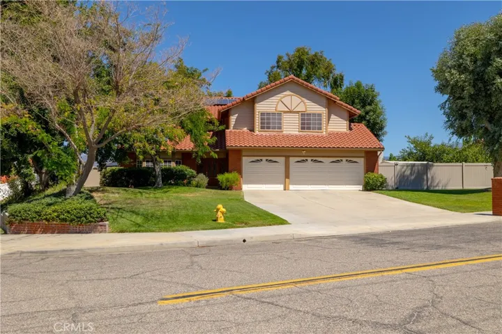 42022 Crest Drive, Hemet, California 92544