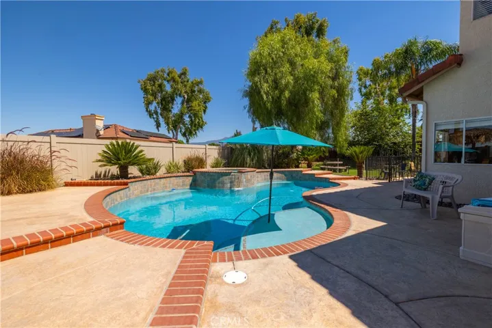 42022 Crest Drive, Hemet, California 92544