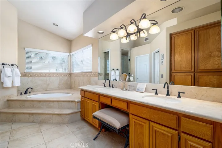 42022 Crest Drive, Hemet, California 92544