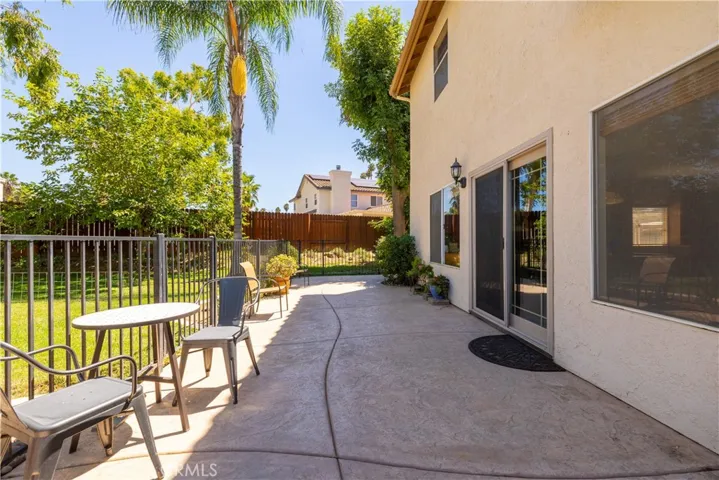 42022 Crest Drive, Hemet, California 92544