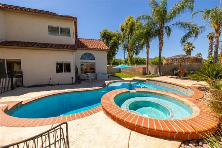42022 Crest Drive, Hemet, California 92544