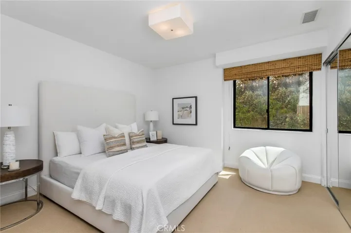 811 Coast View Drive, Laguna Beach, California 92651