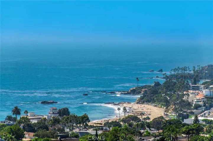 811 Coast View Drive, Laguna Beach, California 92651