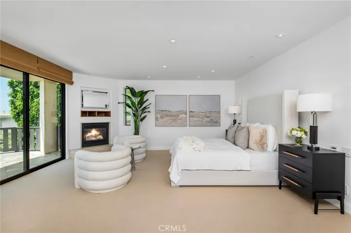 811 Coast View Drive, Laguna Beach, California 92651