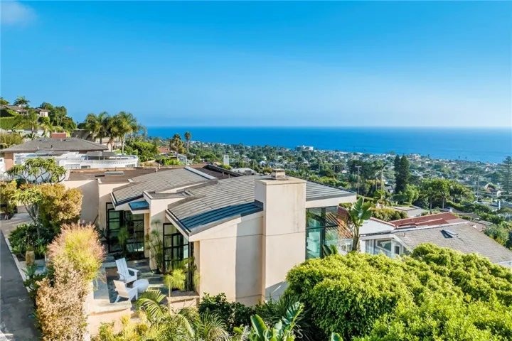 811 Coast View Drive, Laguna Beach, California 92651
