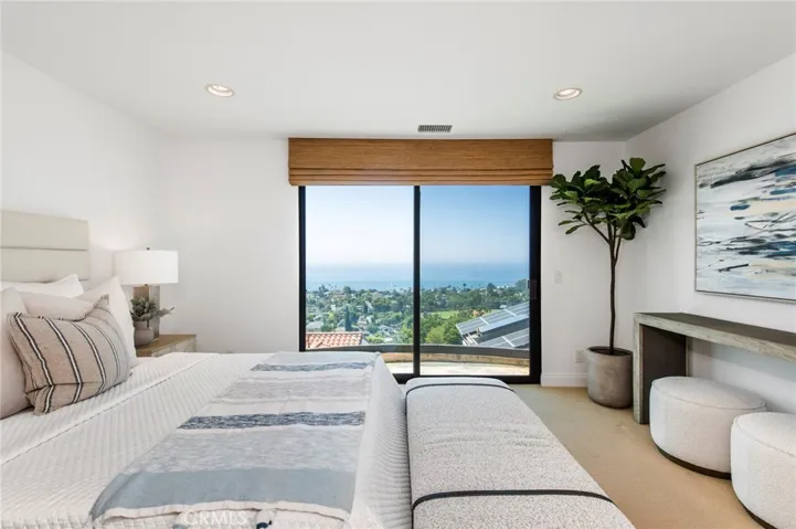 811 Coast View Drive, Laguna Beach, California 92651