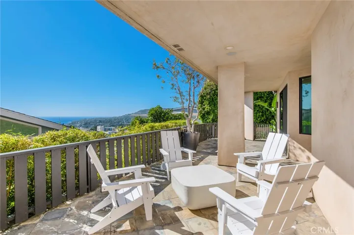 811 Coast View Drive, Laguna Beach, California 92651
