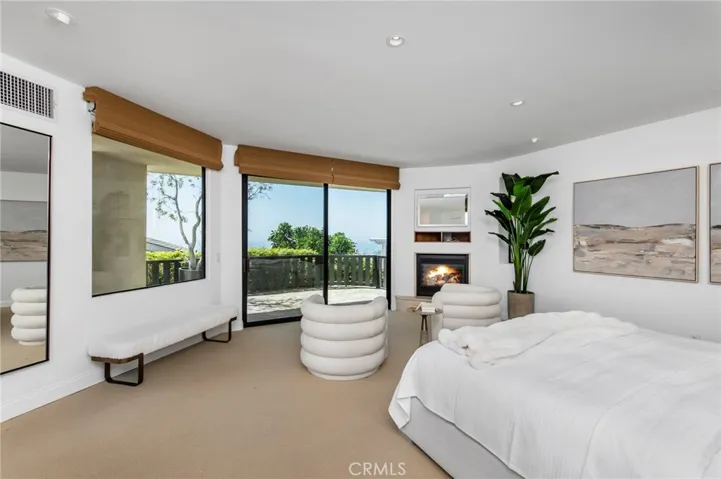 811 Coast View Drive, Laguna Beach, California 92651