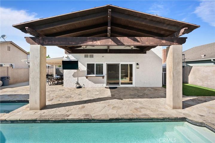 8442 Norfolk Drive, Huntington Beach, California 92646