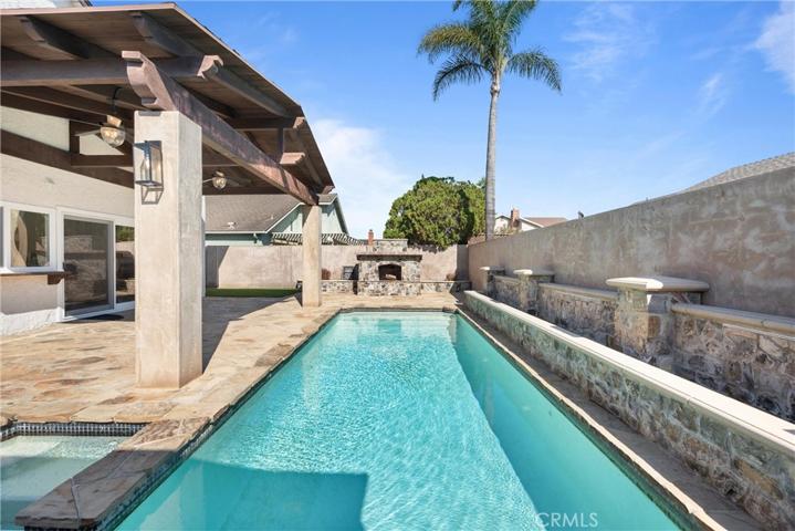 8442 Norfolk Drive, Huntington Beach, California 92646
