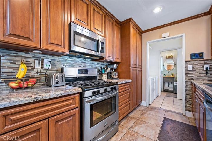 5031 Berryhill Place, Riverside, California 92507