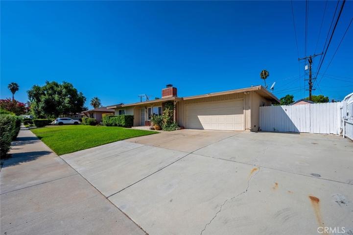 5031 Berryhill Place, Riverside, California 92507