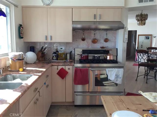 2824 Colt Road, Rancho Palos Verdes, California 90275