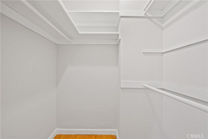 Walk in closet in En Suite #2