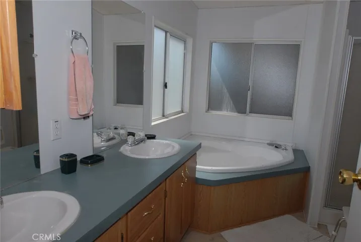 880 N. Lake Street Unit 117, Hemet, California 92544