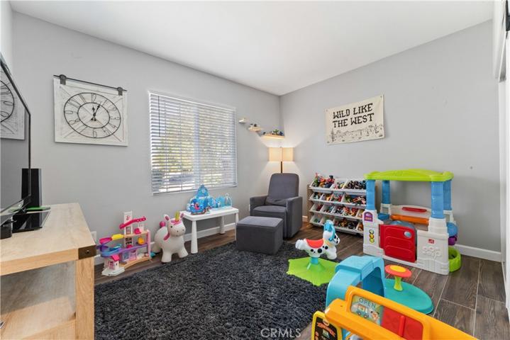 39332 Kennedy Drive, Palmdale, California 93551
