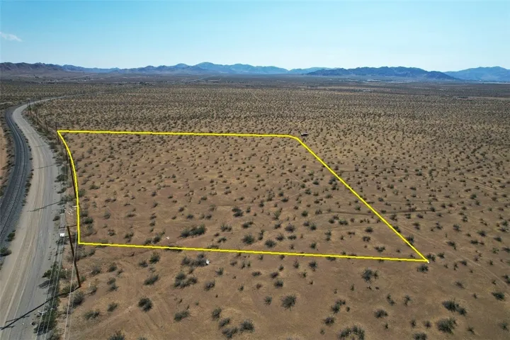 0 Quarry, Apple Valley, California 92307