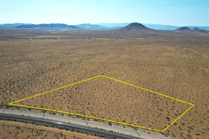 0 Quarry, Apple Valley, California 92307