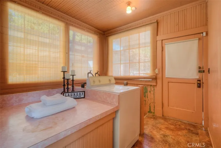 180 N Merrill Avenue, Willows, California 95988