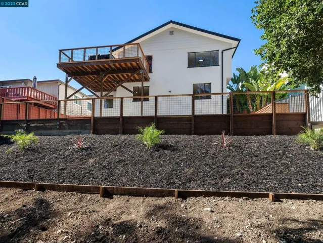3546 Calandria Ave, Oakland, California 94560-5