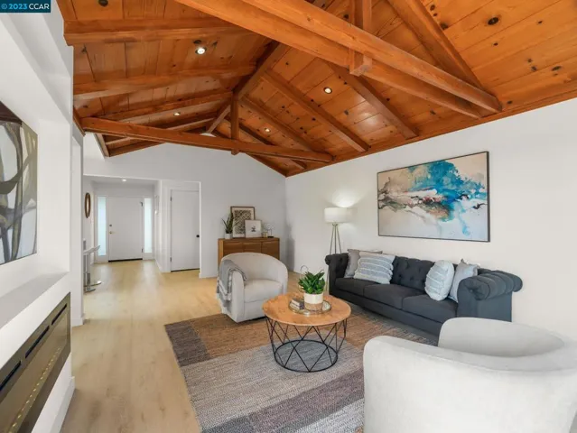 3546 Calandria Ave, Oakland, California 94560-5