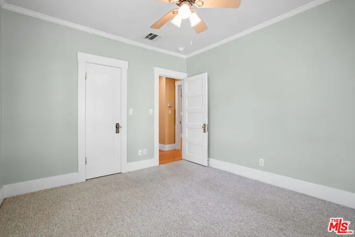 910 Bell Street, Pasadena, California 91104
